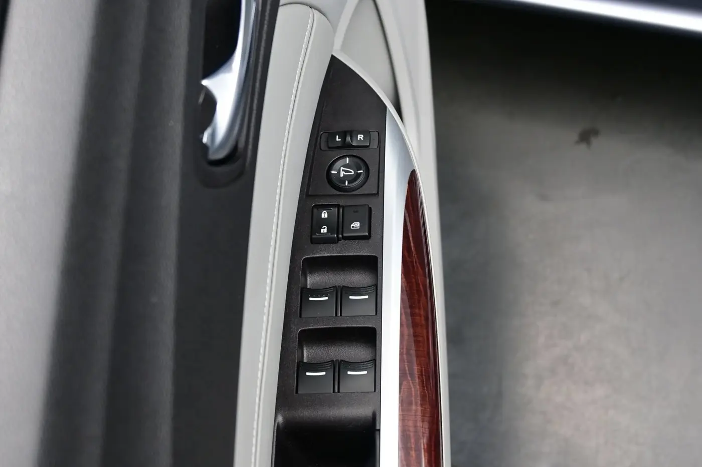 2015 Acura TL - $16,595