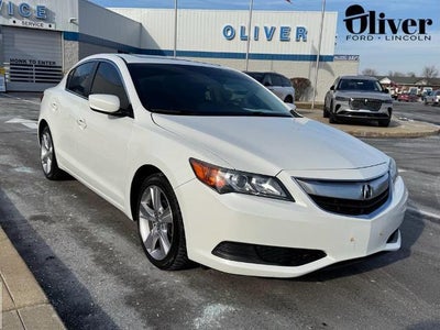 2015 Acura ILX 2.0L 4DR Sedan
