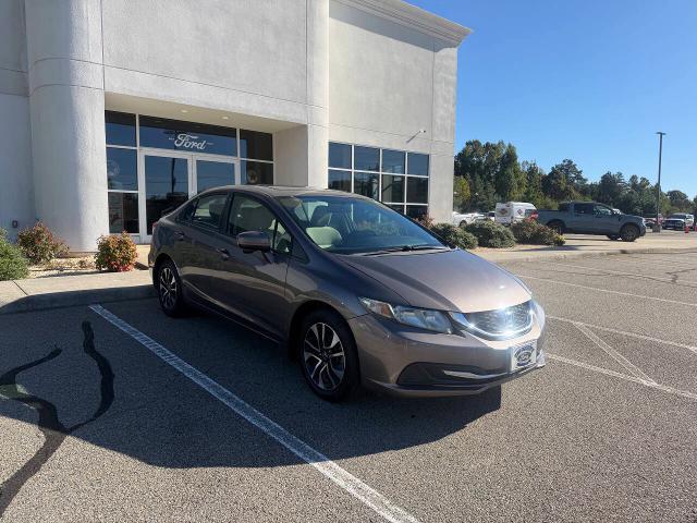 2015 Honda Civic - $12,995