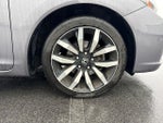 2015 Civic Thumbnail 11