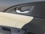 2017 Civic Thumbnail 12