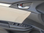 2017 Civic Thumbnail 29