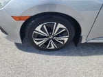 2017 Civic Thumbnail 9