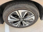 2017 Civic Thumbnail 9