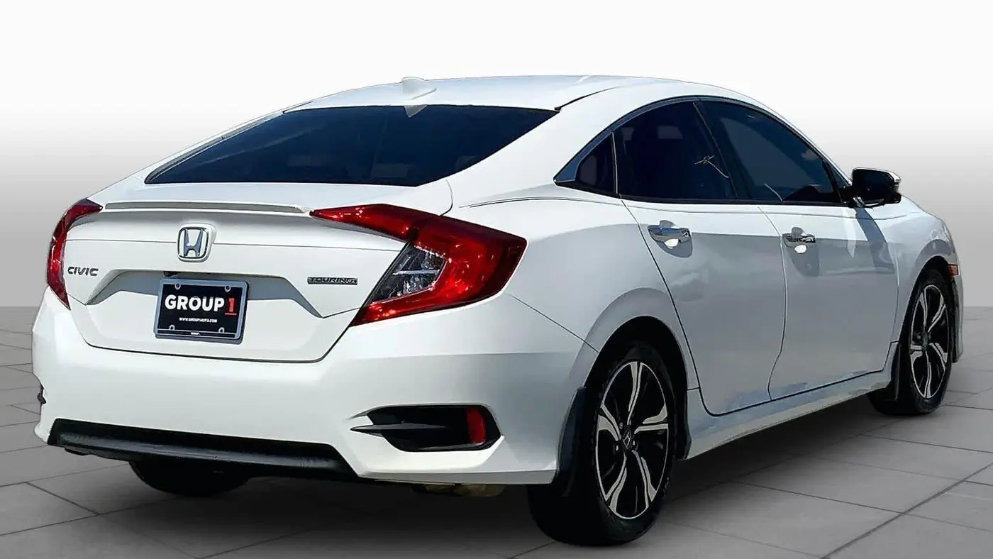 2017 Honda Civic Touring