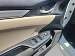 2016 Civic Thumbnail 15