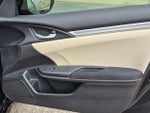 2016 Civic Thumbnail 15