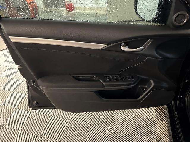2016 Honda Civic - $13,901