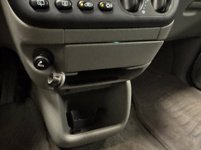 2000 Dodge Caravan/grand Caravan - $5,800