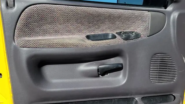 1999 Dodge Ram 1500 ST
