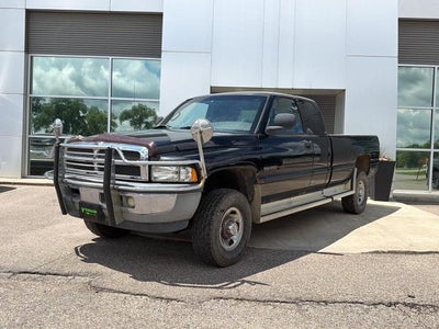Photo of a 1999 Dodge Ram 2500 2DR ST 4WD Extended Cab SB for sale