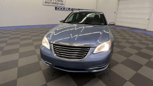 2011 Chrysler 200 Limited