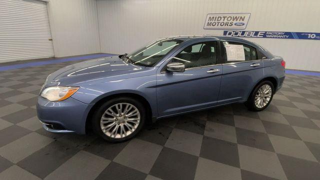 2011 Chrysler 200 Limited