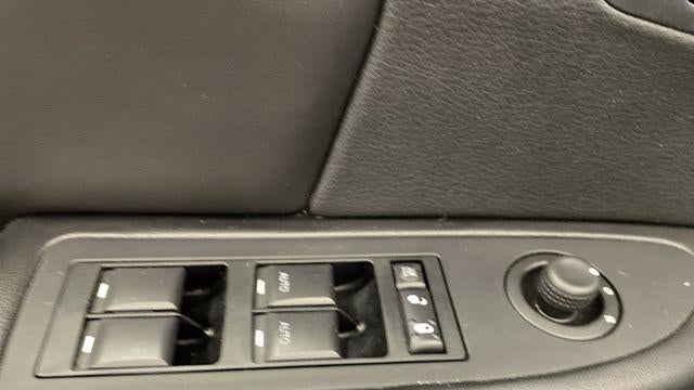 2011 Chrysler 200 Limited