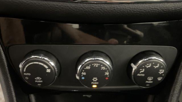 2011 Chrysler 200 Limited