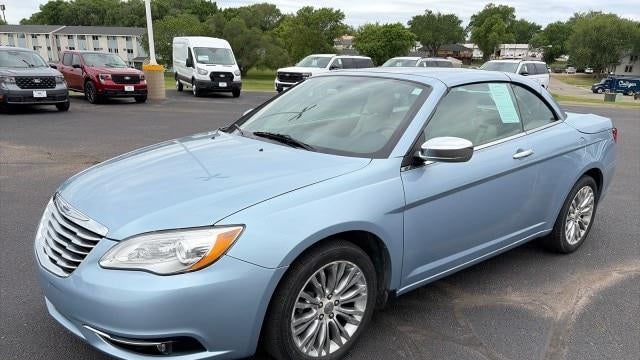 Preowned 2013 Chrysler 200 Limited for Sale