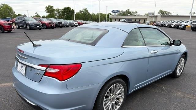 2013 Chrysler 200 Limited
