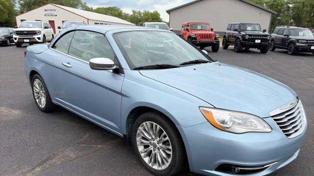 2013 Chrysler 200 Limited