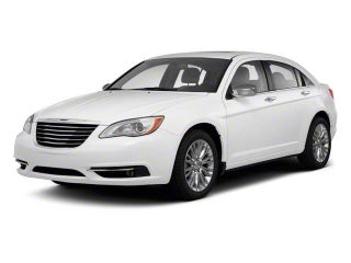 2013 Chrysler 200 with Billet Silver Metallic Exterior