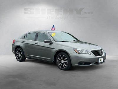 2013 Chrysler 200 Touring 4DR Sedan