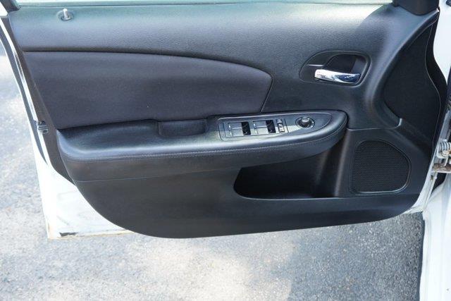 2013 Chrysler 200 - $6,900