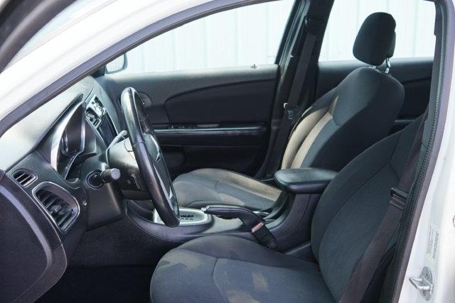 2013 Chrysler 200 - $6,400
