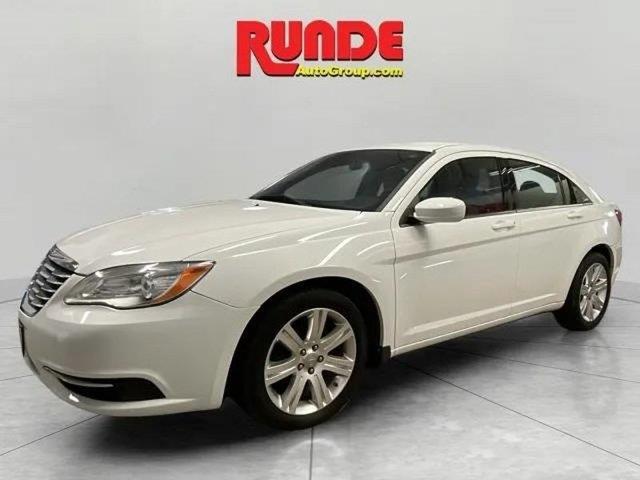2013 Chrysler 200