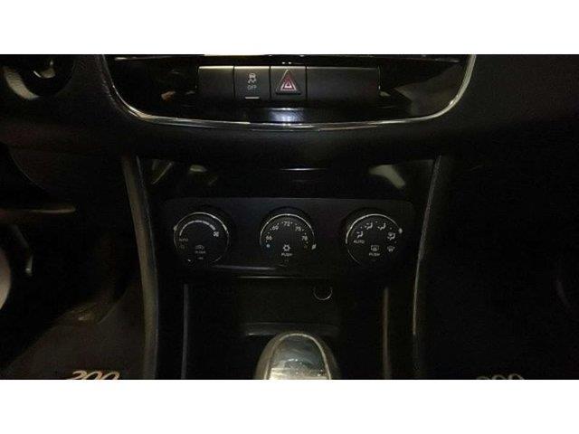 2013 Chrysler 200 - $7,299