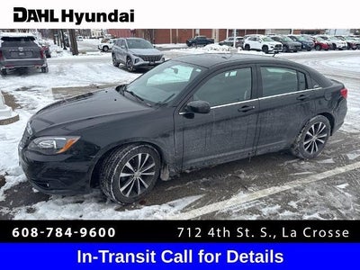 2012 Chrysler 200 Touring 4DR Sedan