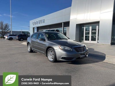 2012 Chrysler 200 Touring 4DR Sedan
