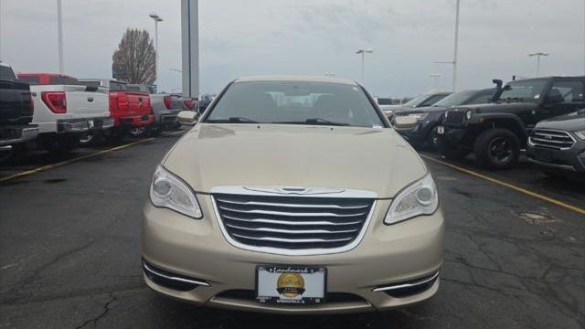 2013 Chrysler 200 Touring