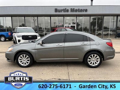 2013 Chrysler 200 Limited 4DR Sedan