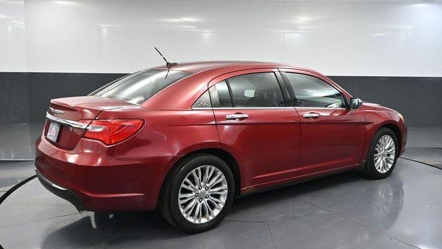 2012 Chrysler 200 Limited