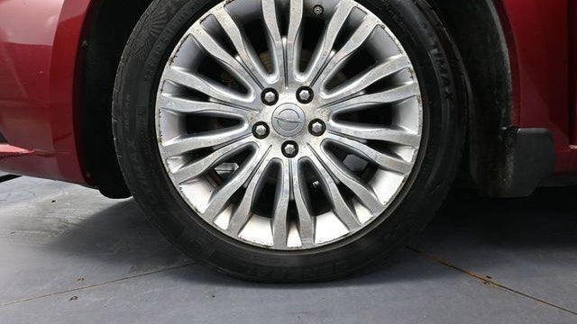 2012 Chrysler 200 Limited