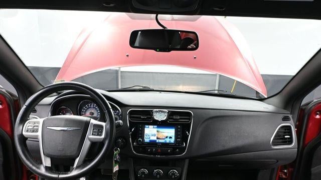 2012 Chrysler 200 Limited