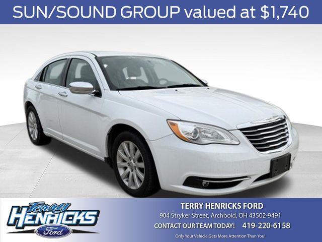 2014 Chrysler 200 - $5,864