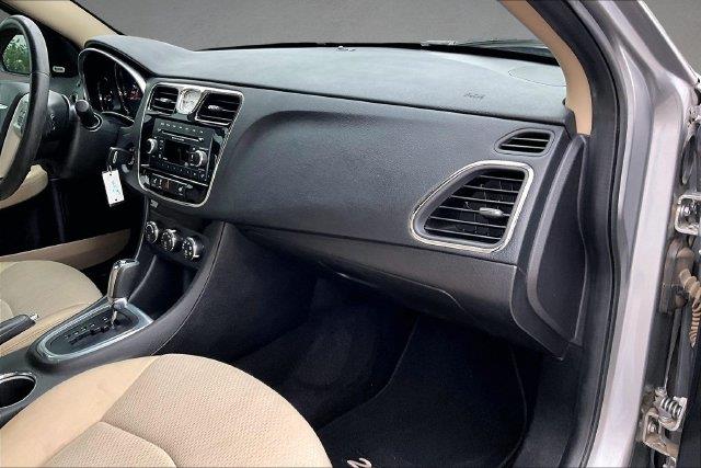 2013 Chrysler 200 - $6,493