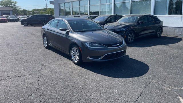 2015 Chrysler 200 Limited