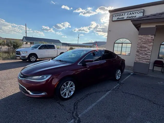 2016 Chrysler 200 - $9,888