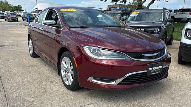 2017 Chrysler 200 Limited
