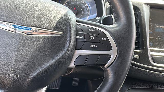 2017 Chrysler 200 Limited