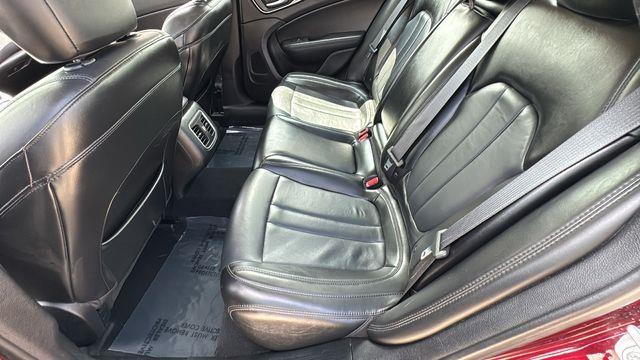 2017 Chrysler 200 Limited