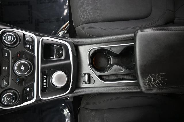 2015 Chrysler 200 - $8,898