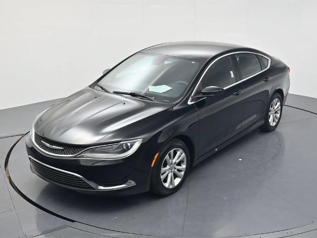 2015 Chrysler 200 - $8,898