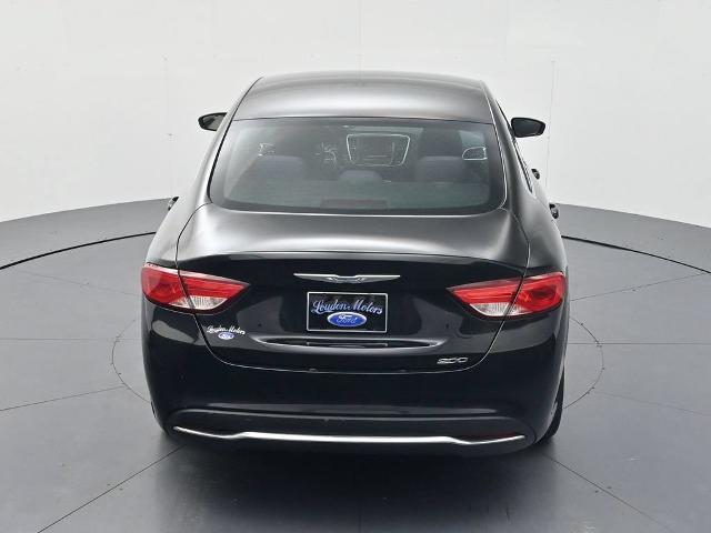 2015 Chrysler 200 - $8,898