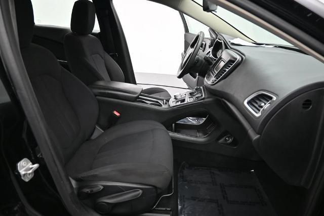 2015 Chrysler 200 - $8,648