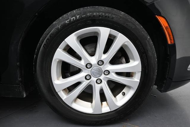 2015 Chrysler 200 - $8,648