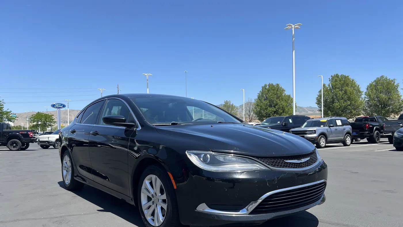 2015 Chrysler 200 Limited