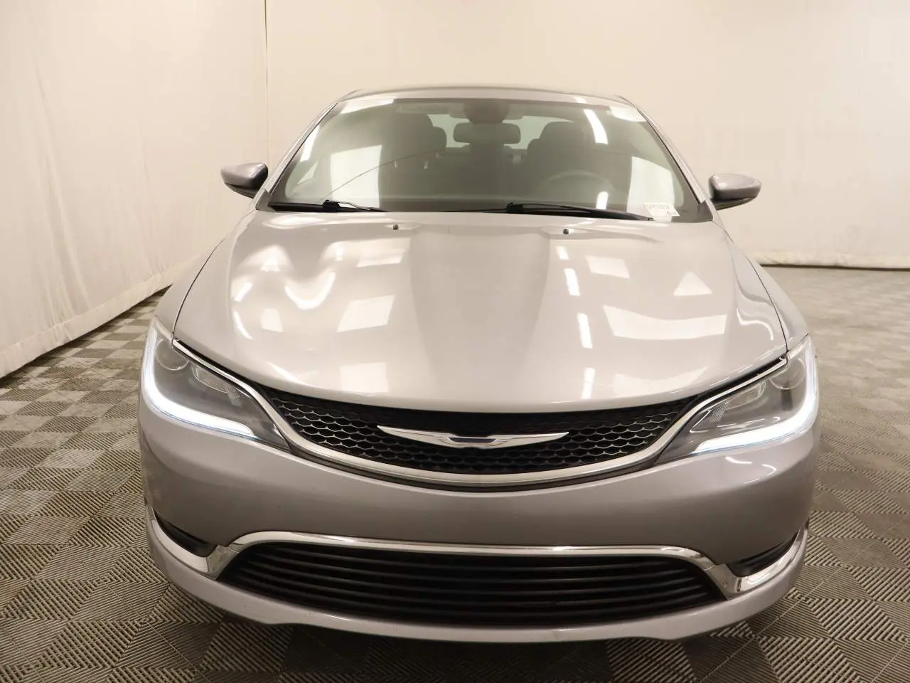 2015 Chrysler 200 - $8,724