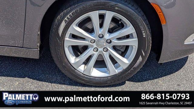 2016 Chrysler 200 Limited Platinum